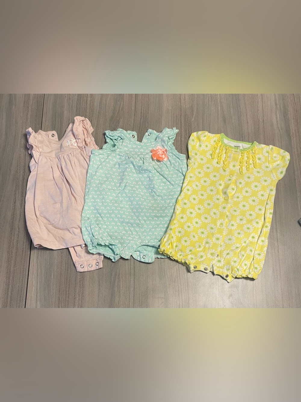 Carter’s Baby Girl 3-Piece Romper / One-Piece Lot (Size 9 Months) – Summer
